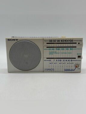 Vintage Sony ICF-22 3 Bands FM/MW/SW Portable Radio Gray - Tested